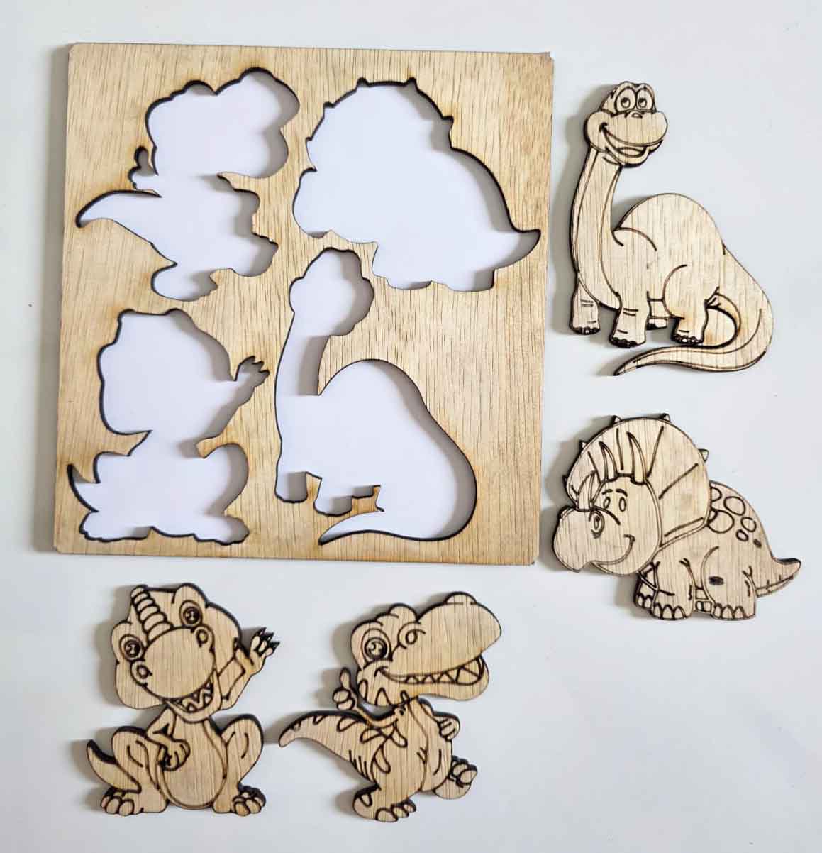 Set de 4 figurine pentru colorat - Dinozauri 1