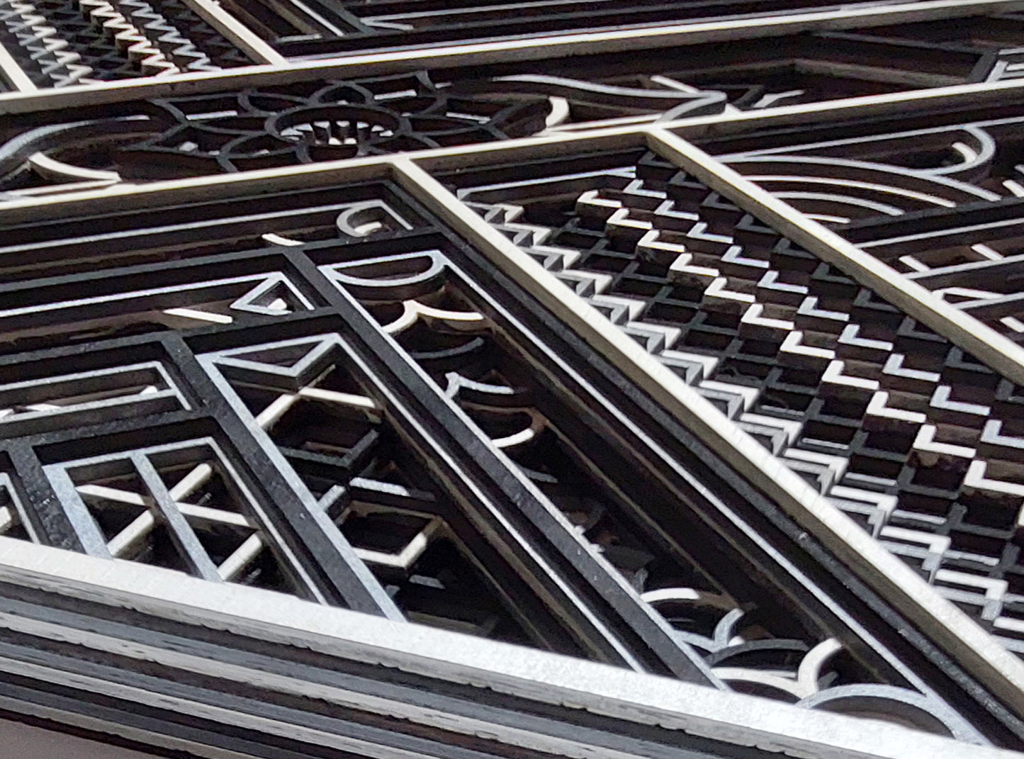 Hermes - mandala din lemn