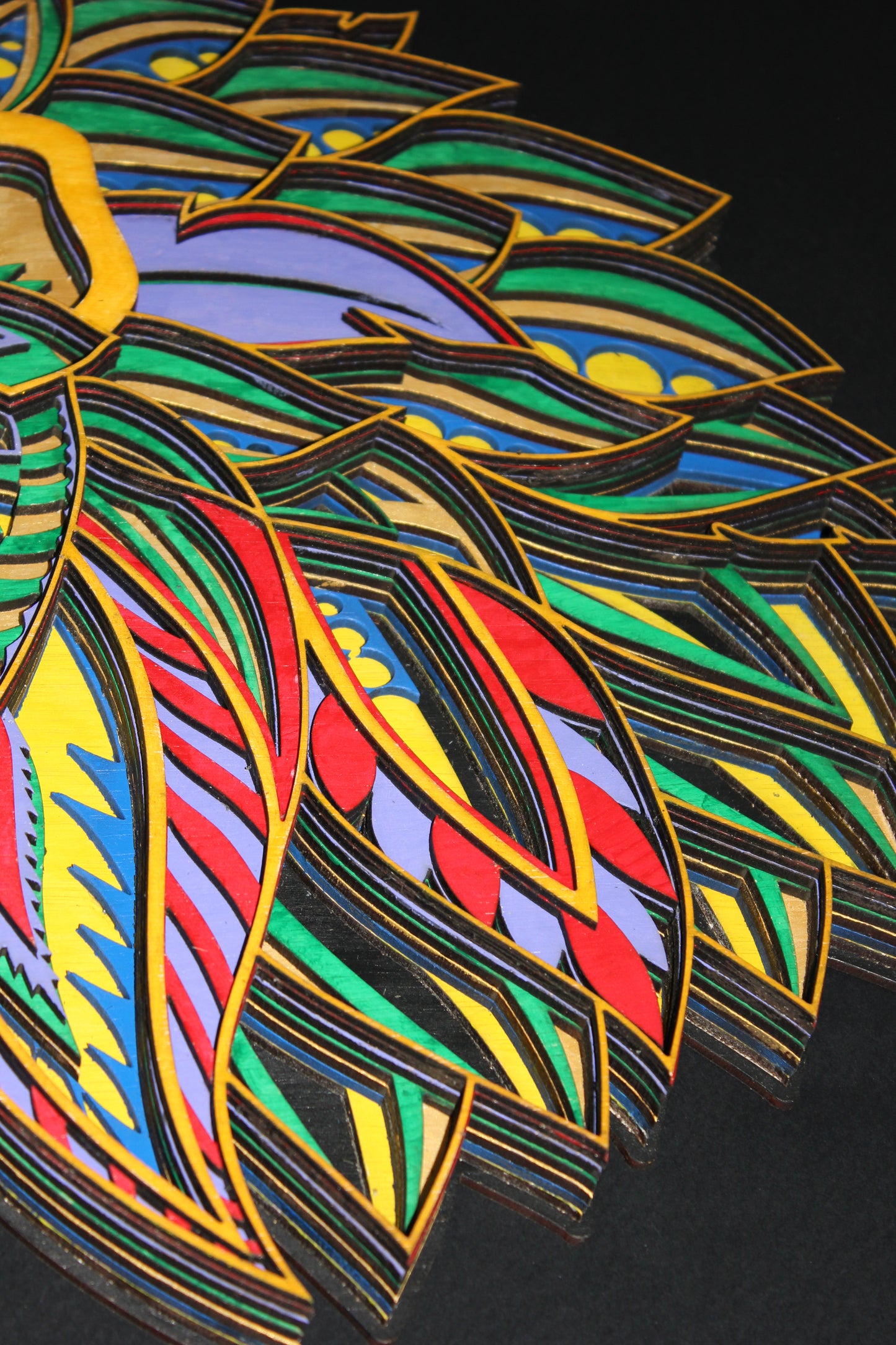 Leu - mandala din lemn