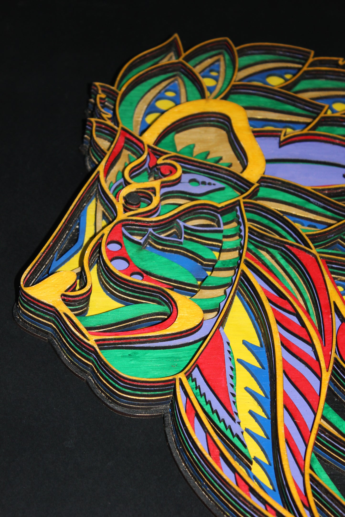 Leu - mandala din lemn