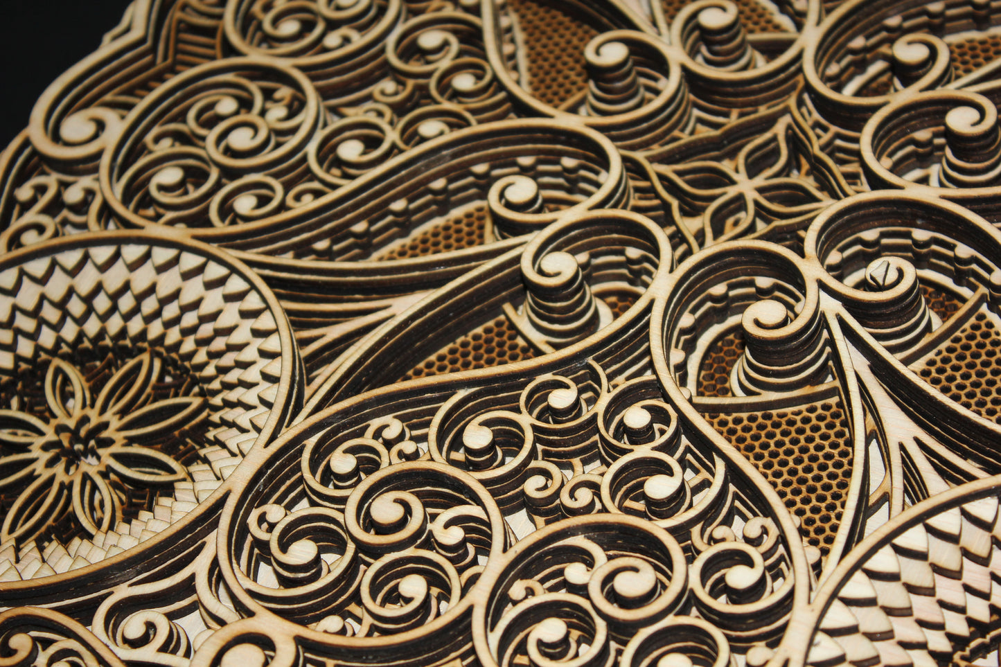 Claire - mandala din lemn