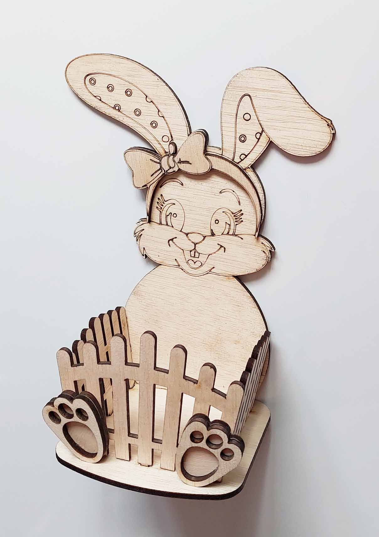 Miss Bunny - Suport pentru ouă de Paște