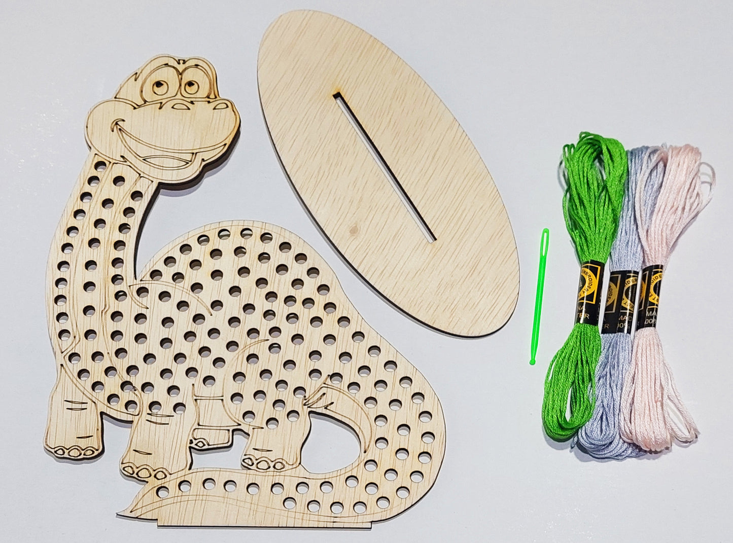 Dinozaut- kit pentru cusut