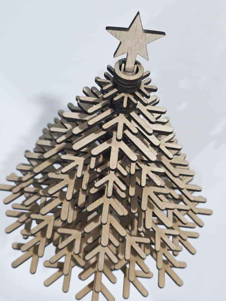 Brad de Crăciun în straturi 3D - 32 cm