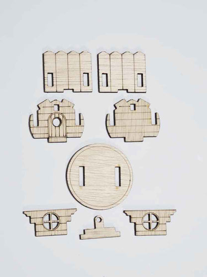 Căsuța lui Moș Crăciun 7x6x5 cm- glob de agățat în brad - set de asamblat
